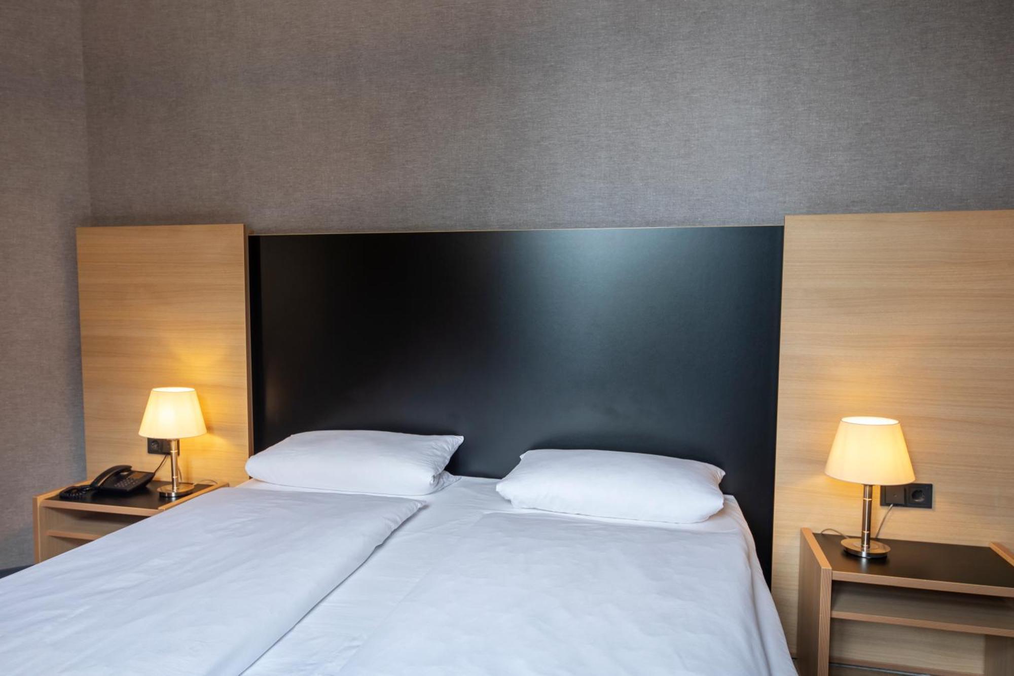Roomingtons Hotel Franziskushoehe Lohr エクステリア 写真